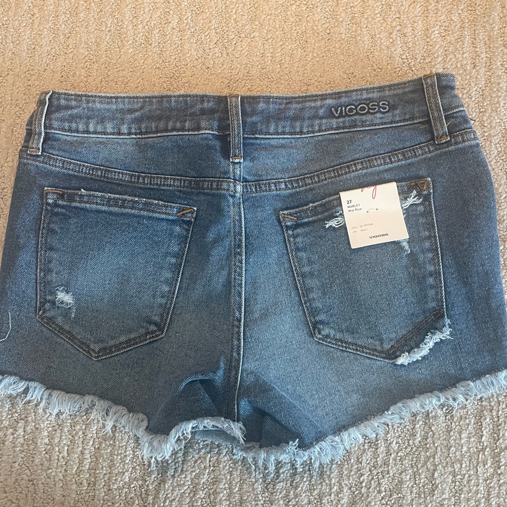 VIGOSS size 27 nwt. Jean shorts